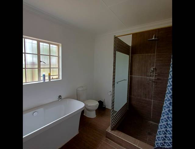 4.60HA FARM FOR SALE IN HARTBEESFONTEIN AH
